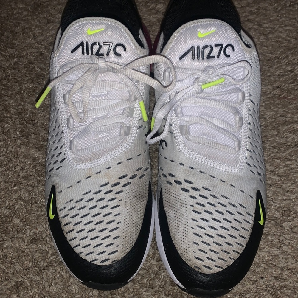Nike 270
